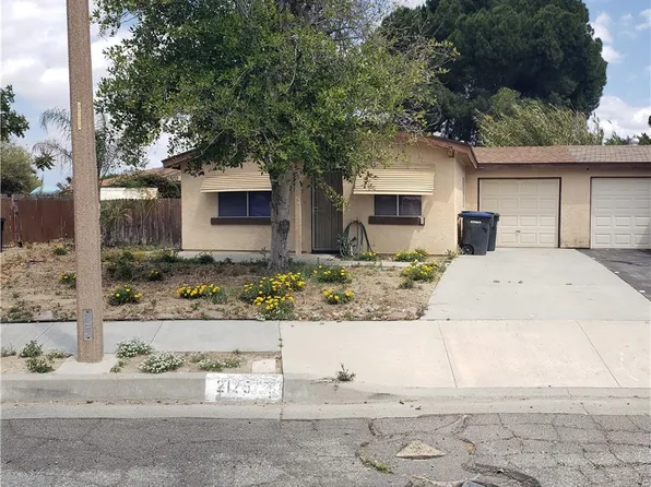 2125 San Bernardo Ave, Hemet, CA 92545