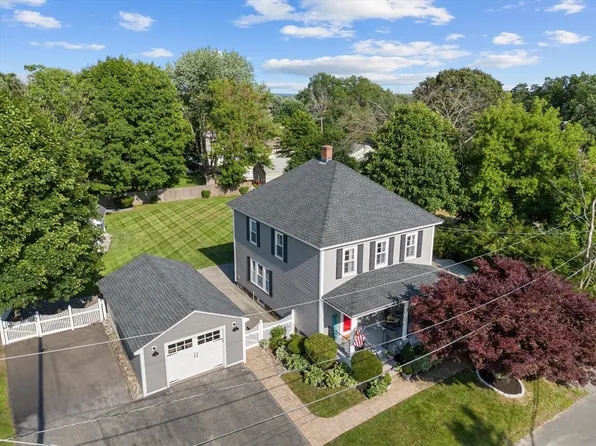3 Hill St, Methuen, MA 01844
