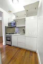 Rented by Peter Ashe