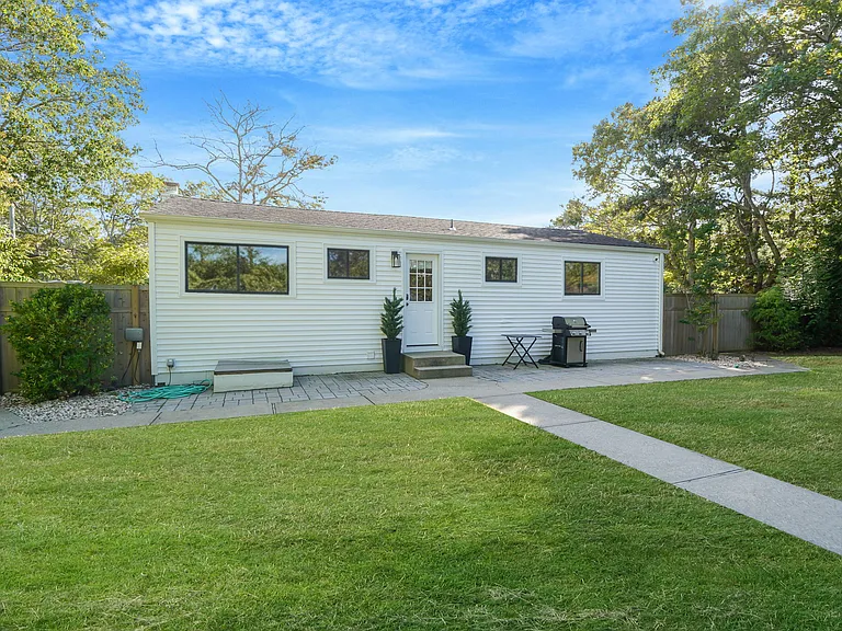 138 W Tiana Rd — Photo 16