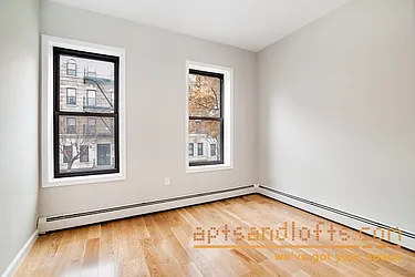 Rented by aptsandlofts.com