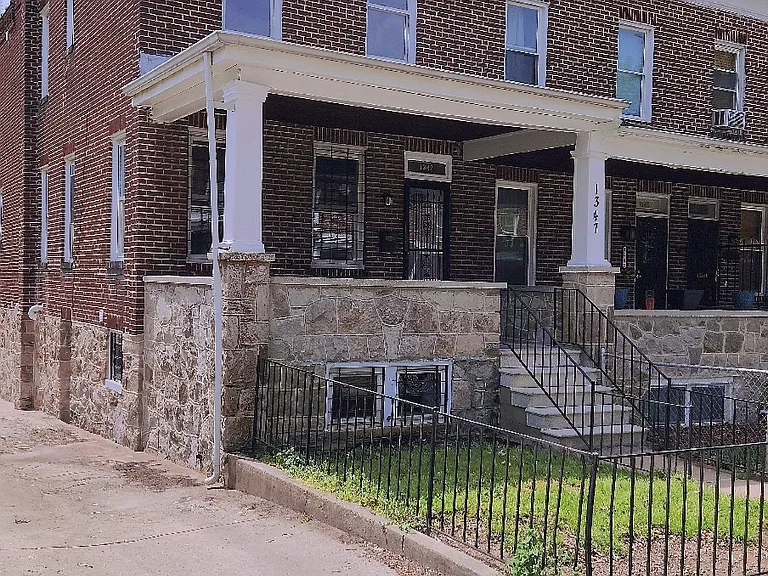 1347 Homestead St — Photo 20