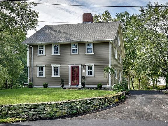 2nd image of 85 Walpole St