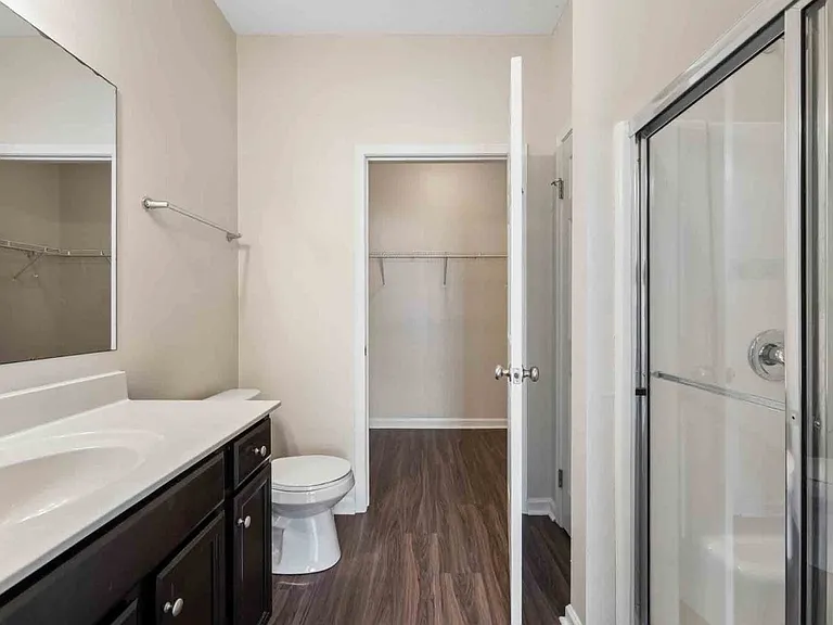 Auburn Creek Apartment Homes — Photo 26