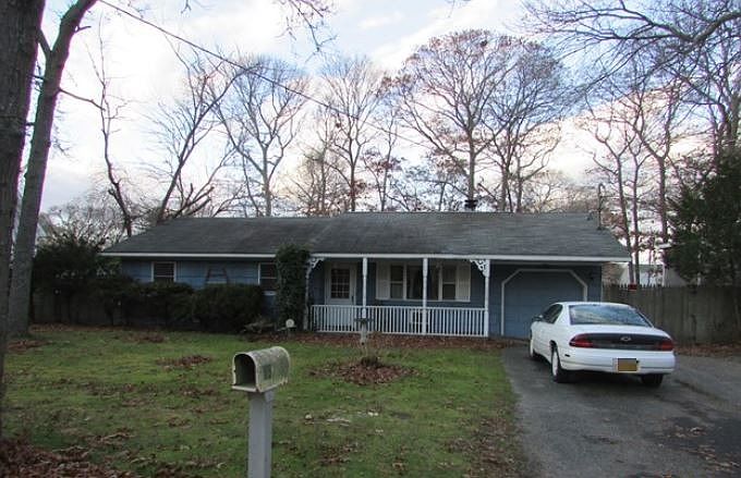 1st image of 85 Wood Ave