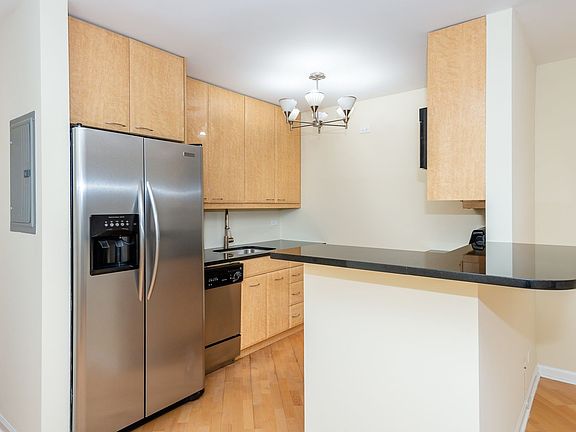 2nd image of 900 S Taylor Ave #908B