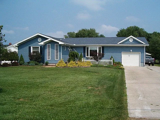 5504 Schenk Rd photo 1
