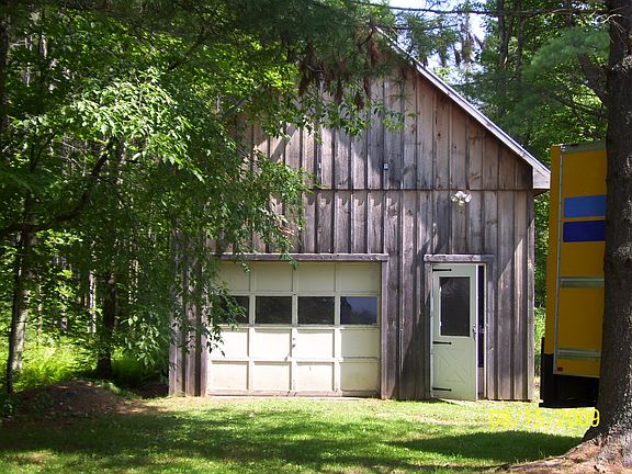 Barn with power and loft
