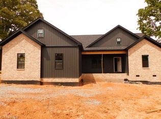 4379 Rock Hill Rd, Pfafftown, NC 27040