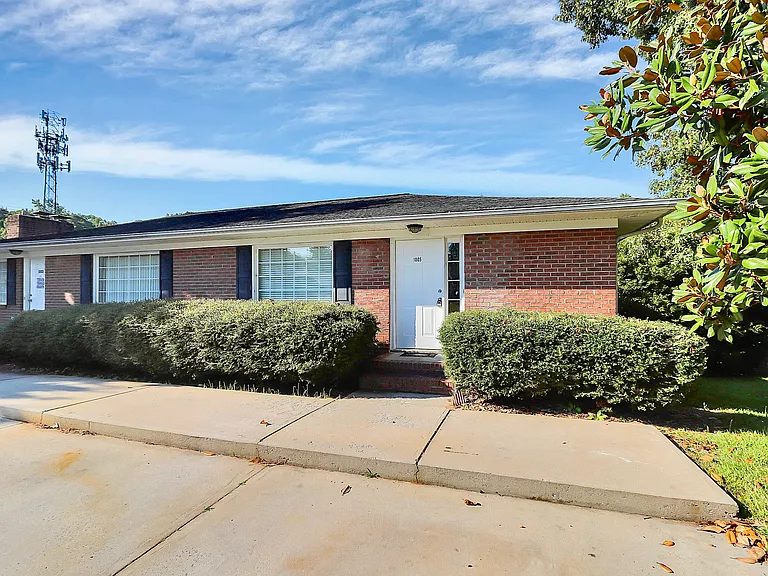 1005 Rainbow Dr — Photo 5