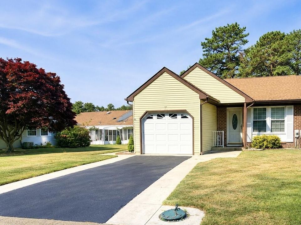 1st image of 6 Stonybrook Road #A