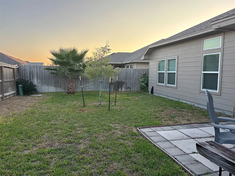 7510 Loyd Neal Dr — Photo 4