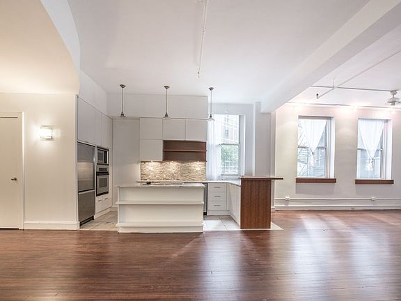 4th image of 14 E 33rd St APT 3S