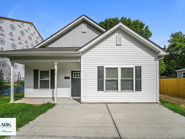 812 Cantwell St, Charlotte, NC 28208