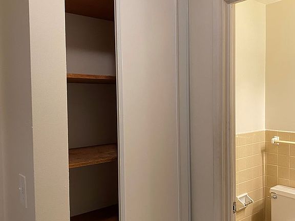 3rd image of 2647 Emerson Ave S #4