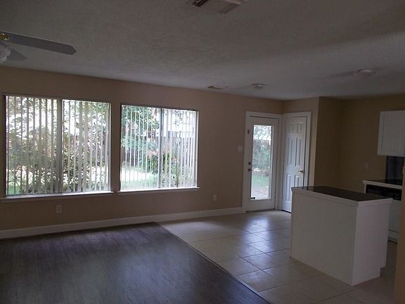 3rd image of 18151 Windy Oaks Ct
