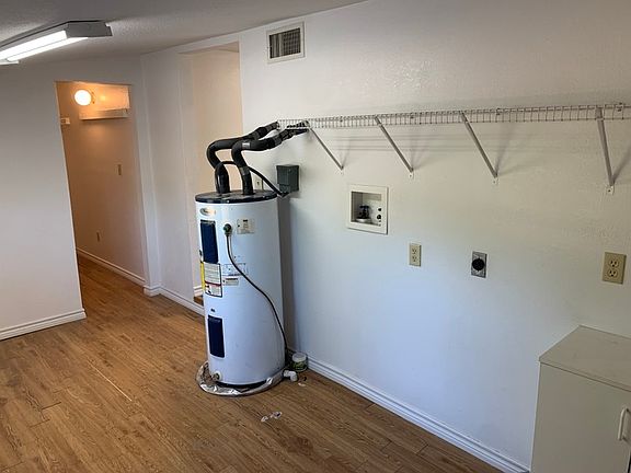 4th image of 681 Pratt Rd