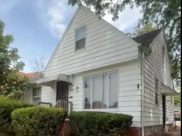 5055 Thomas St, Maple Heights, OH 44137