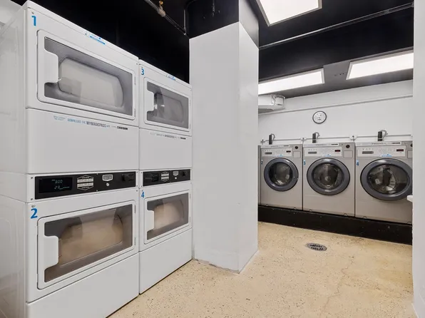 210 East 58th Street image 13 of 19