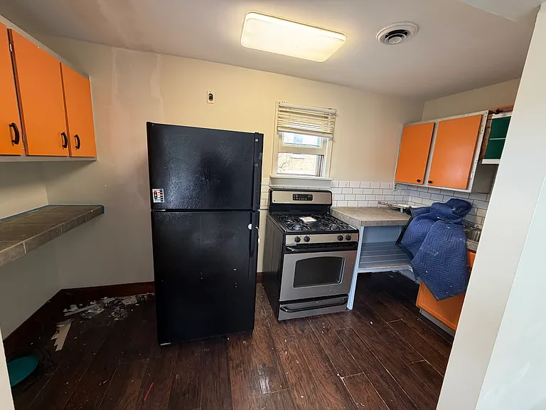 114 Clinton Ave #3 — Photo 3