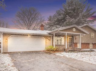 4715 S 1st St, Oshtemo, MI 49077