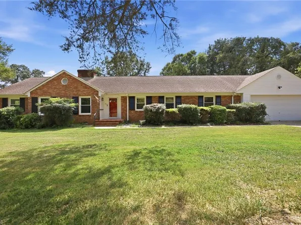 5923 Arcadia Dr, Greensboro, NC 27410