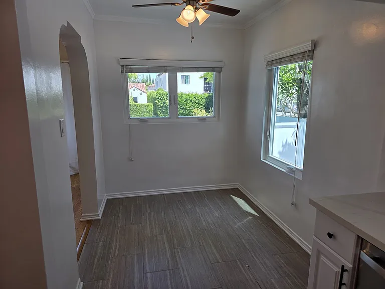 153 S Swall Dr — Photo 14