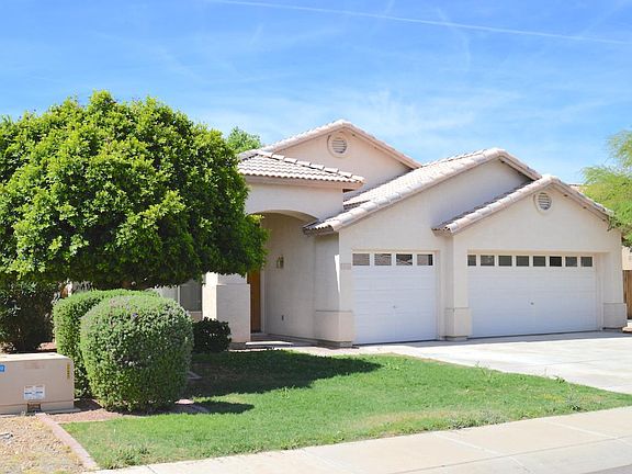2nd image of 8449 W Laurel Ln