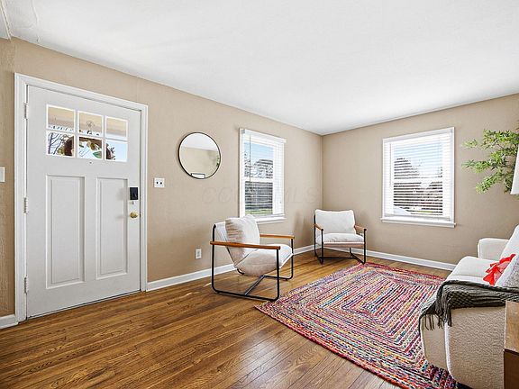 3rd image of 1649 Rhoda Ave