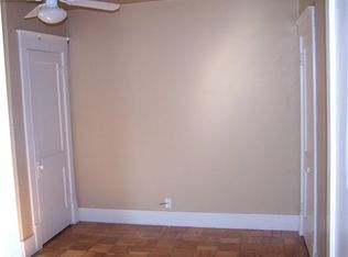 869 11th St NW, Grand Rapids, MI 49504