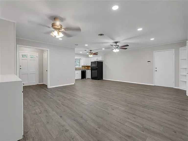 1312 Timm Dr — Photo 5