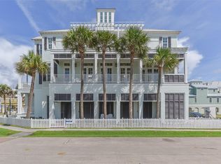 822 Ramsar Rd, Galveston, TX 77550