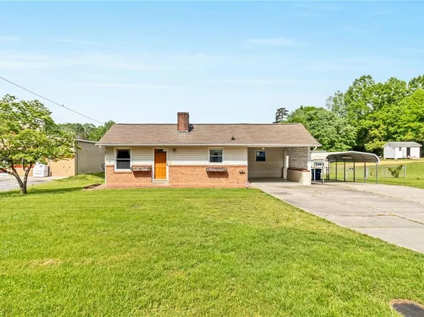 4186 Ebert Rd, Winston Salem, NC 27127