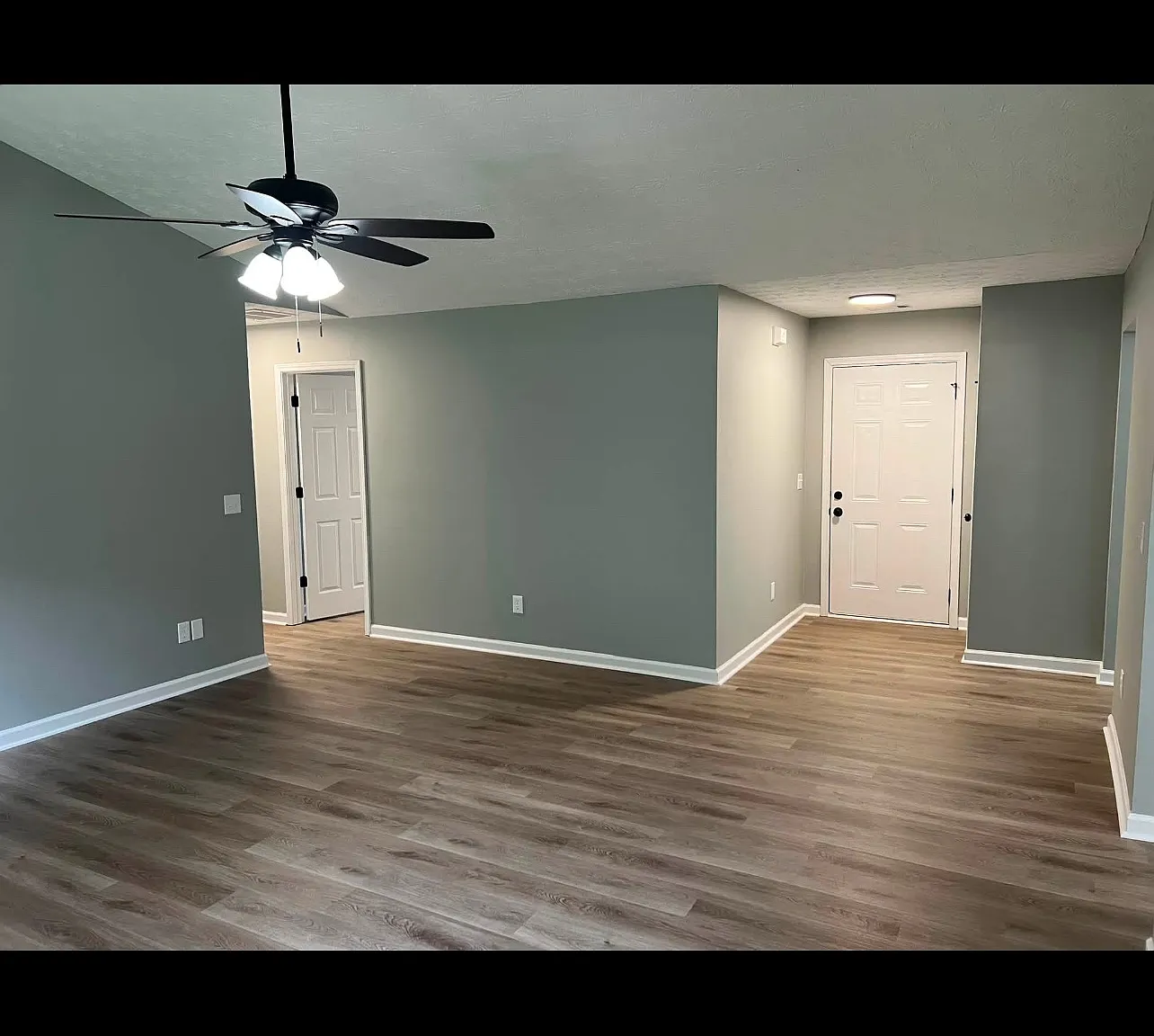 12636 Brown Bridge Rd — Photo 3