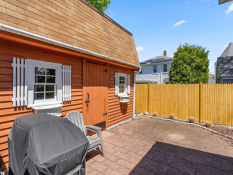 166 Albatross Rd — Photo 10