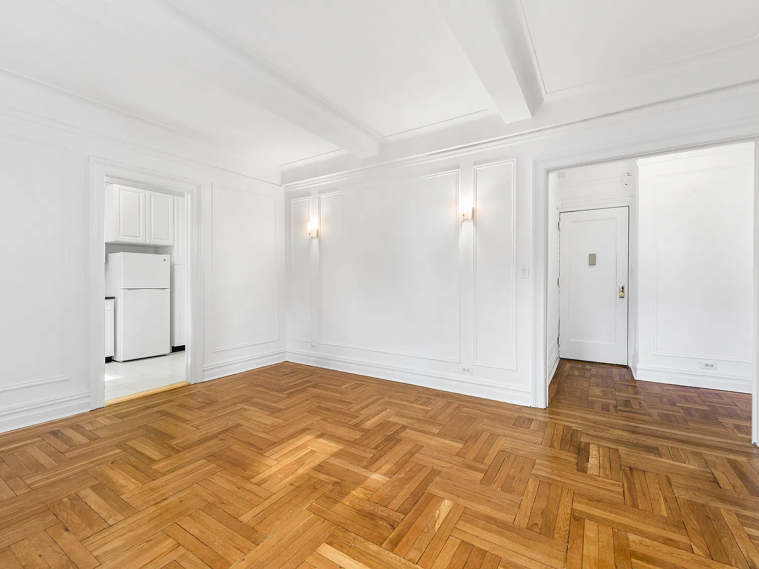 115 East 89th Street — Photo 2