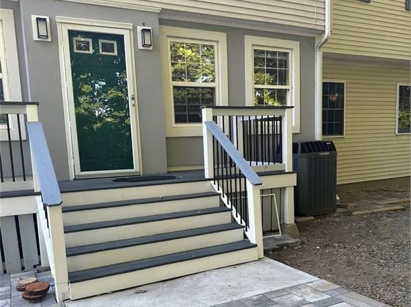 1265 New London Ave, Cranston, RI 02920