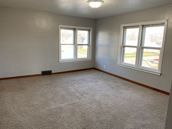 3rd image of 458 3rd St NE APT 2