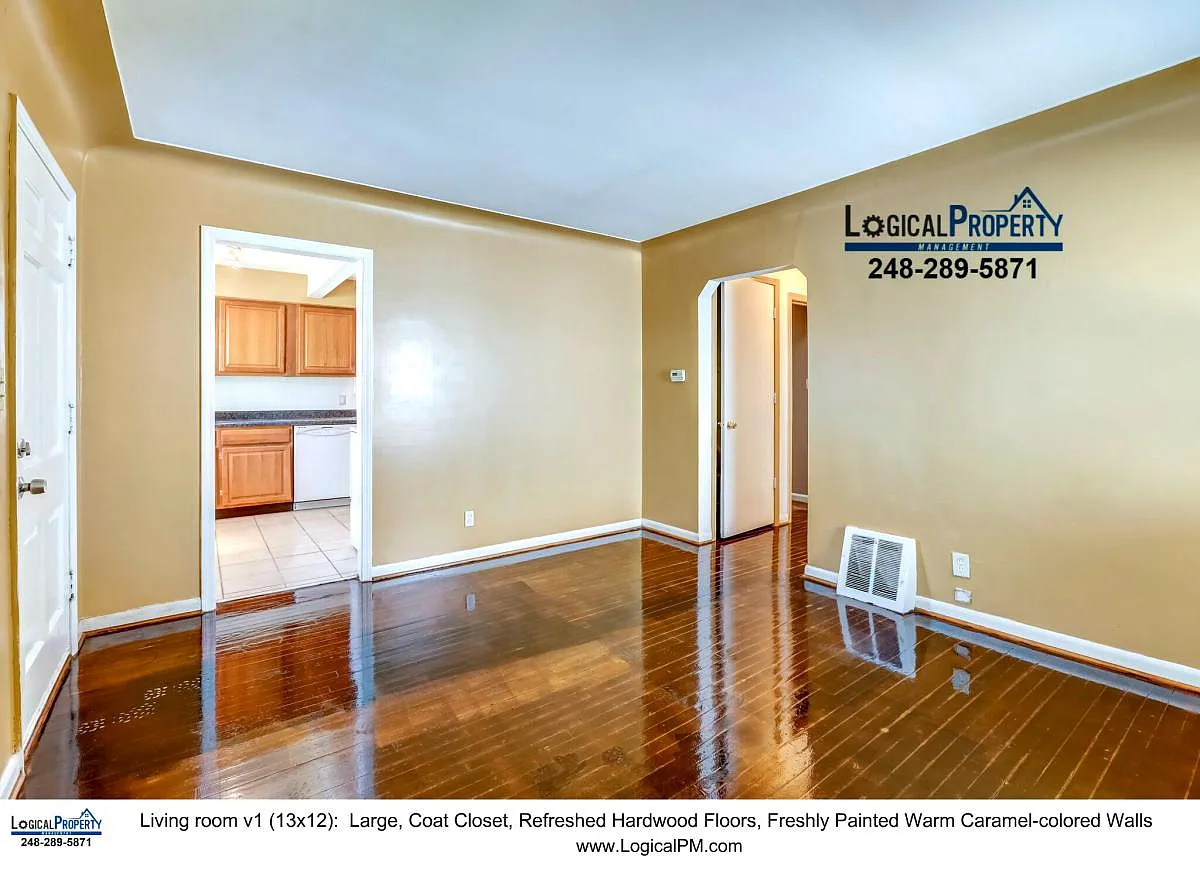 5 - Living room v1 - 14694 Jacob Ave