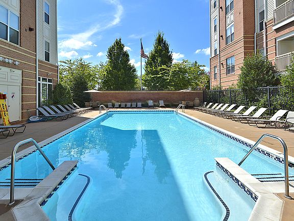 5th image of 2765 Centerboro Dr APT 446