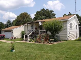 320 N Blue Ridge Rd, Hardin, IL 62047