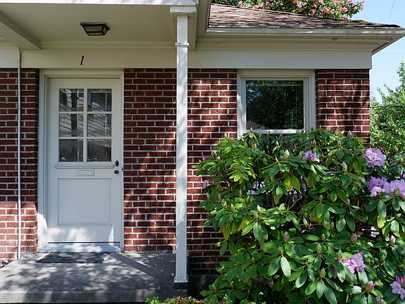 Front door, other view.