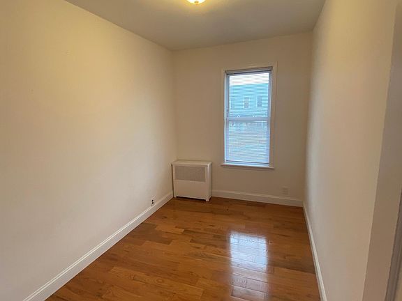 4th image of 278 Hollywood Ave #2