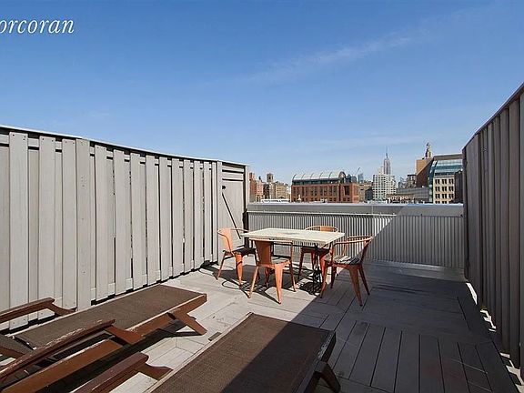 5th image of 184 Thompson St APT 6P