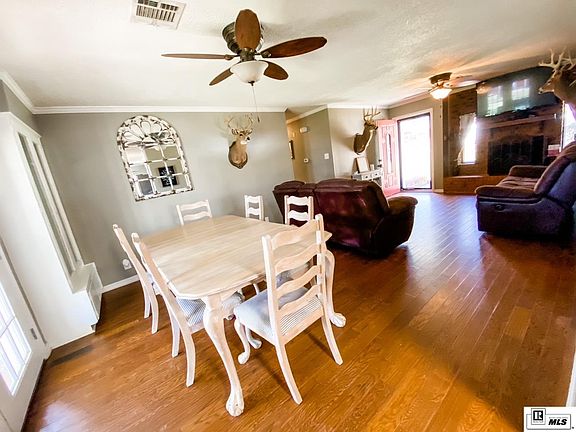 3rd image of 211 E Ironwood Dr