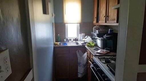 5th image of 159 Tinkham St