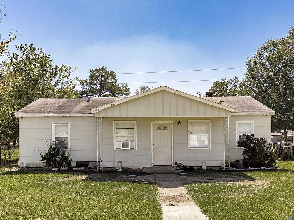 1st image of 6814 Spring Dr