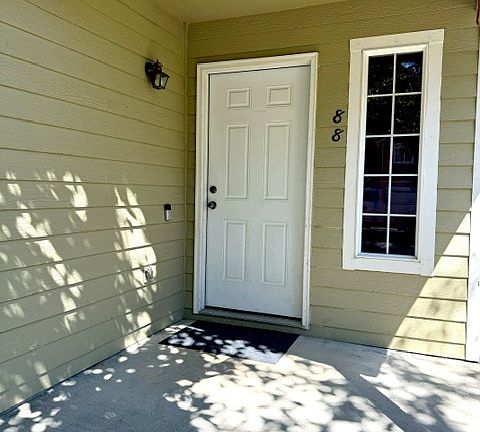 2nd image of 88 NW Lopez Ln
