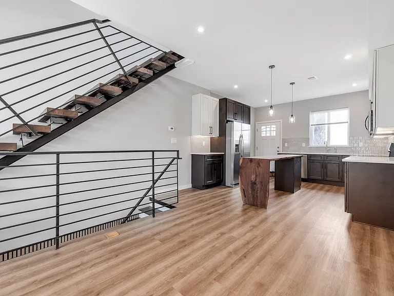 2635 W Sterner St — Photo 28