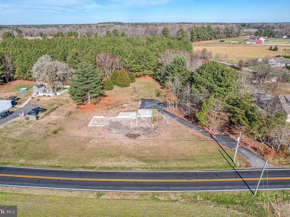 2nd image of 20471 W Piney Grove Rd